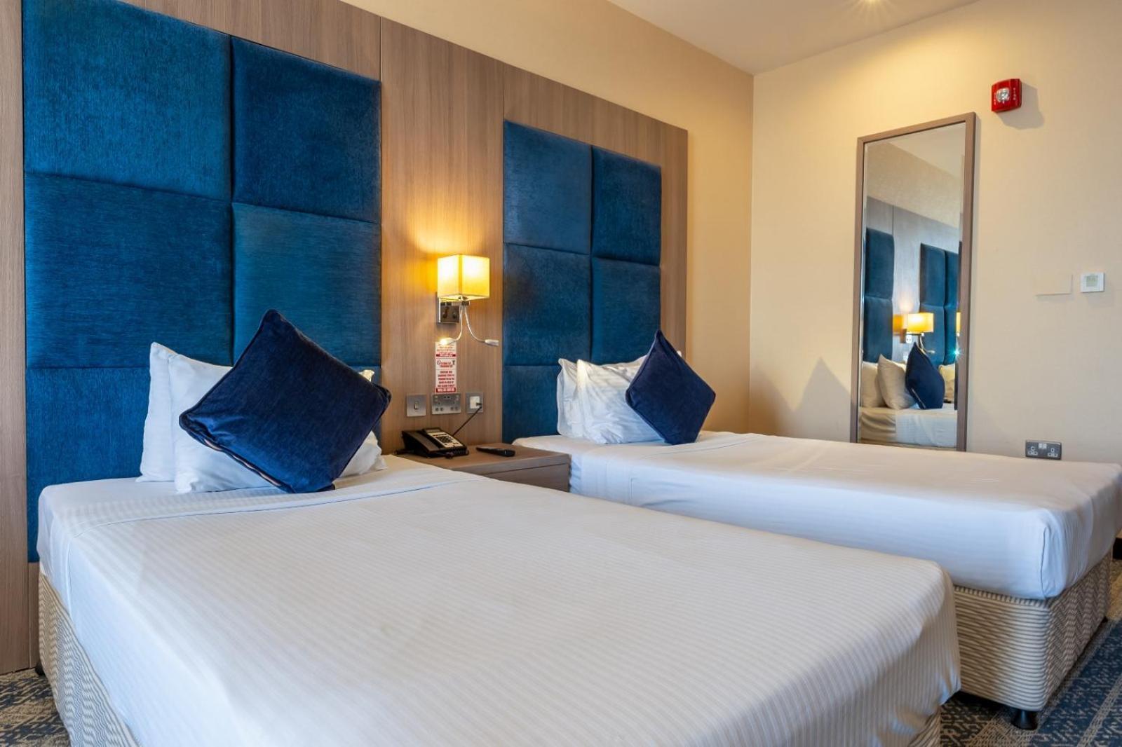 The Castle Premium Hotel Доха Экстерьер фото