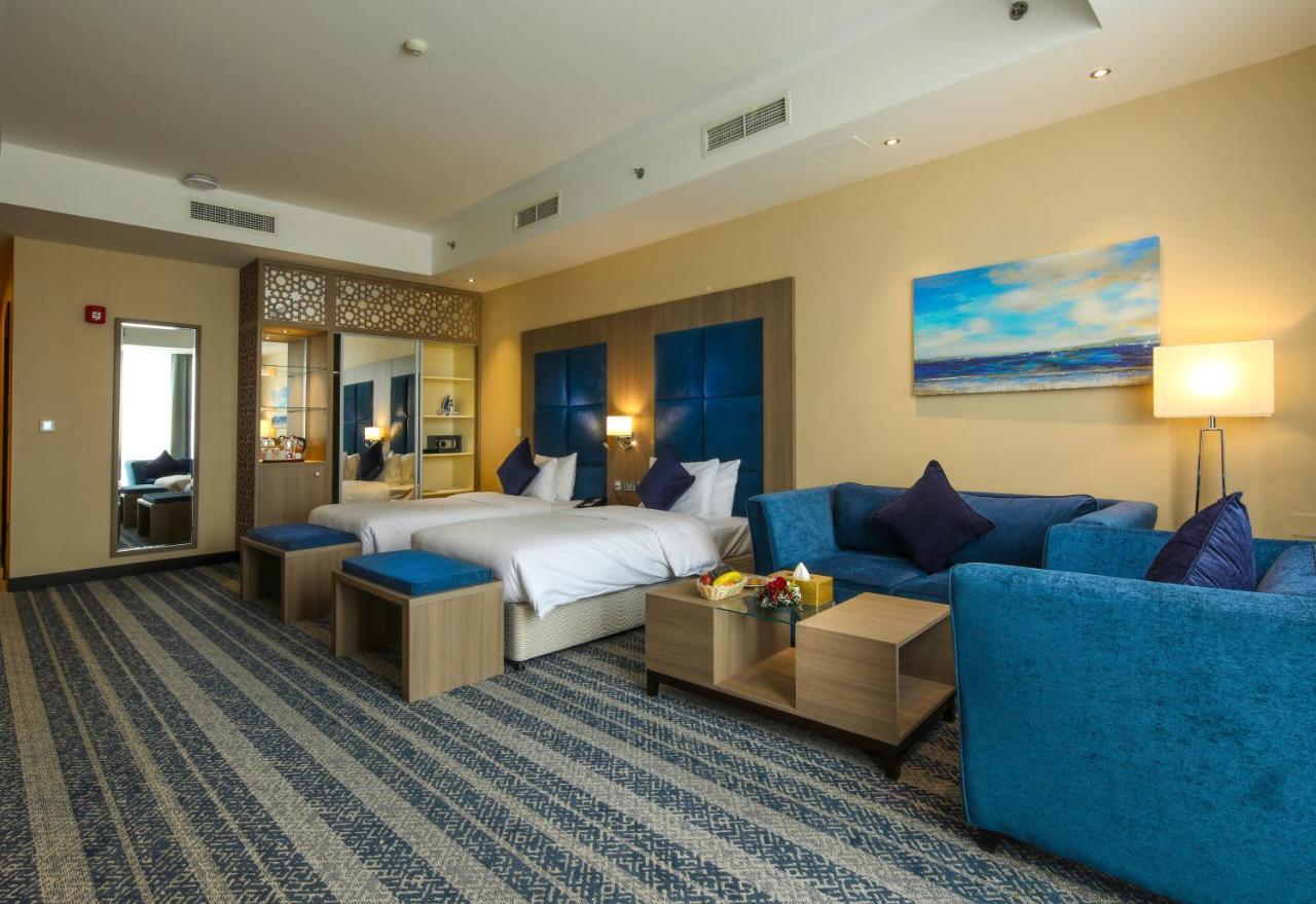 The Castle Premium Hotel Доха Экстерьер фото
